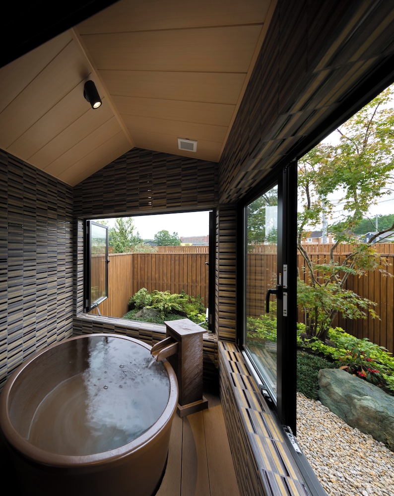 デラックス アパートメント バルコニー マウンテンビュー バスルーム0 | 八海木花館