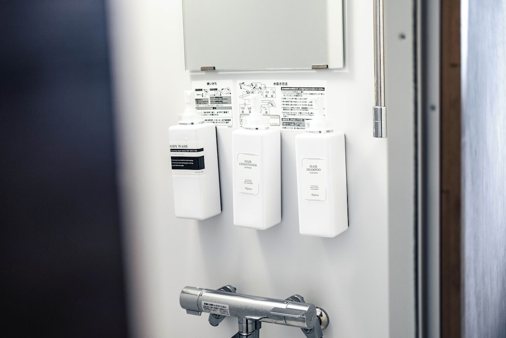 ベーシック ルーム バスルームの設備0 | Little Japan ECHIGO