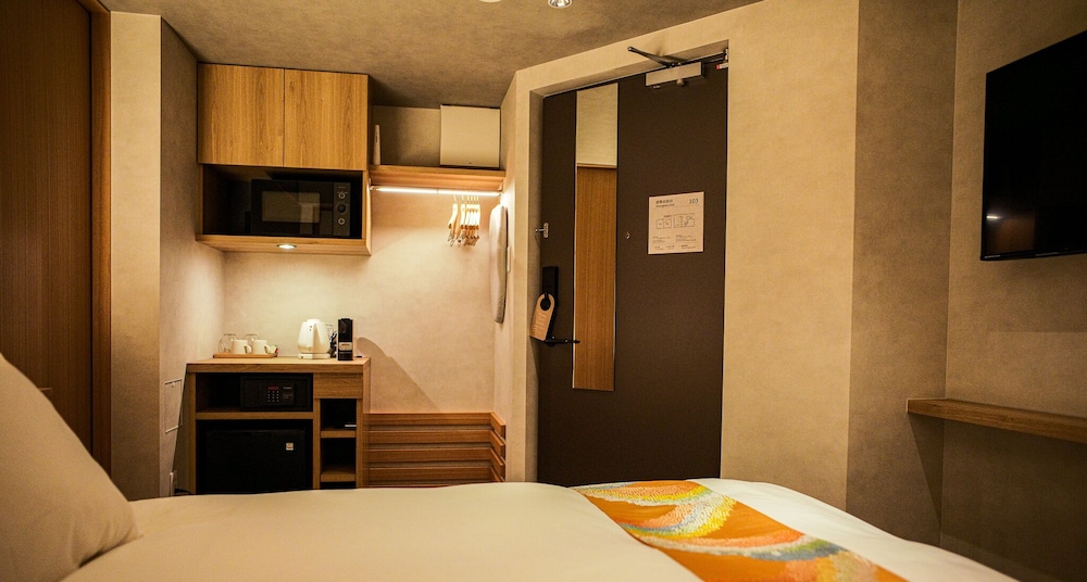 ベーシック ダブルまたはツインルーム (1st Floor) 客室2 | ホテル ミル京都 祇園