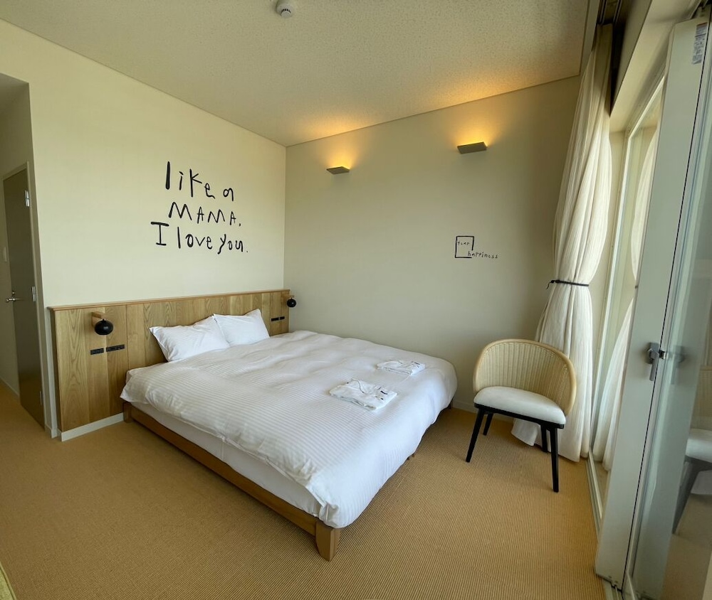 ベーシック ダブルルーム (3F) | カモメスローホテル ザ コンパクト