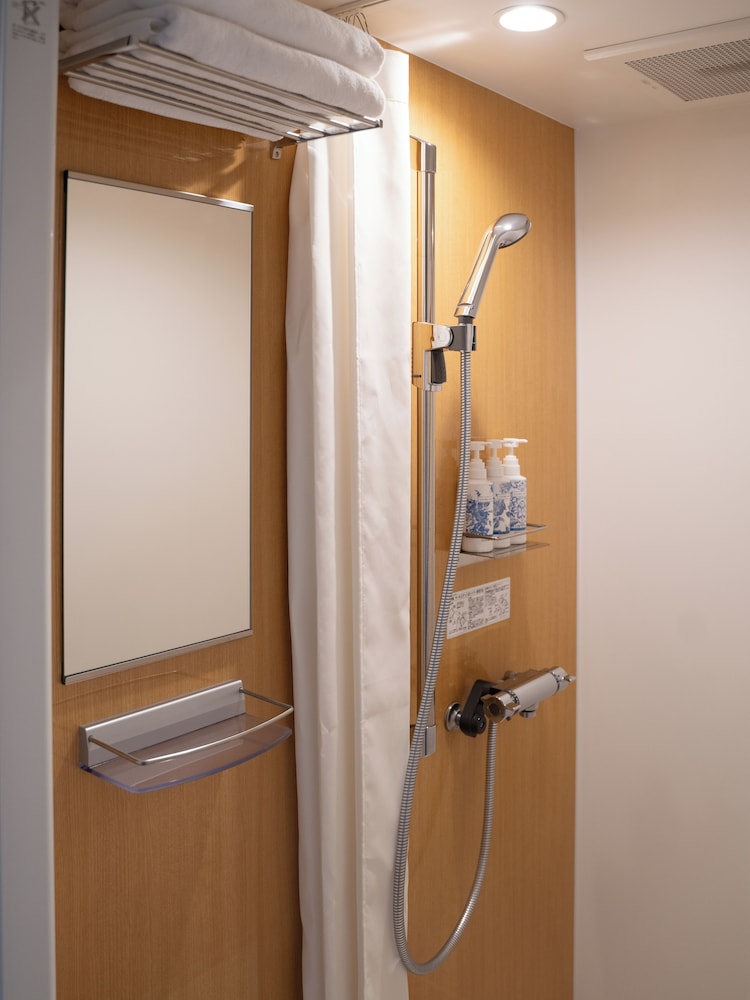 スーペリア ダブルルーム バスルーム1 | OTHER SPACE Asakusa