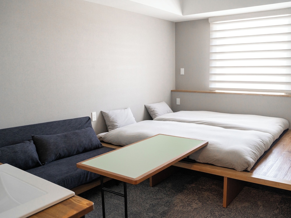 スーペリア ツインルーム 客室2 | OTHER SPACE Asakusa