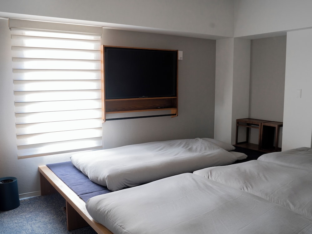 デラックス 4 人部屋 客室5 | OTHER SPACE Asakusa