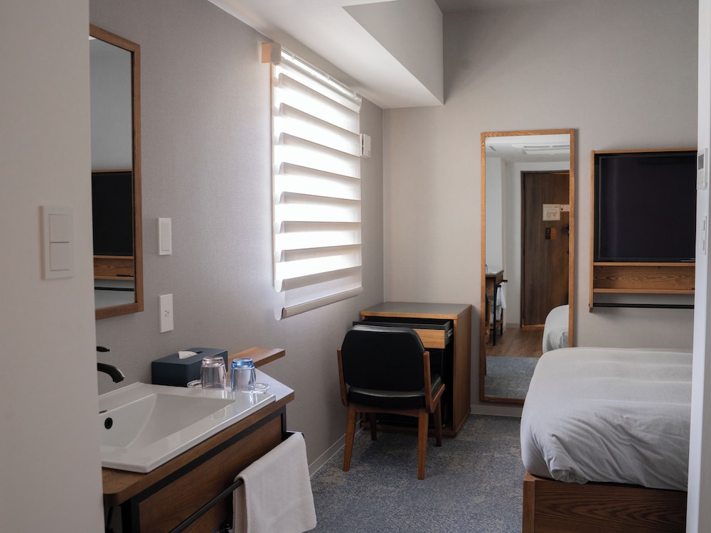 スーペリア ダブルルーム 客室4 | OTHER SPACE Asakusa