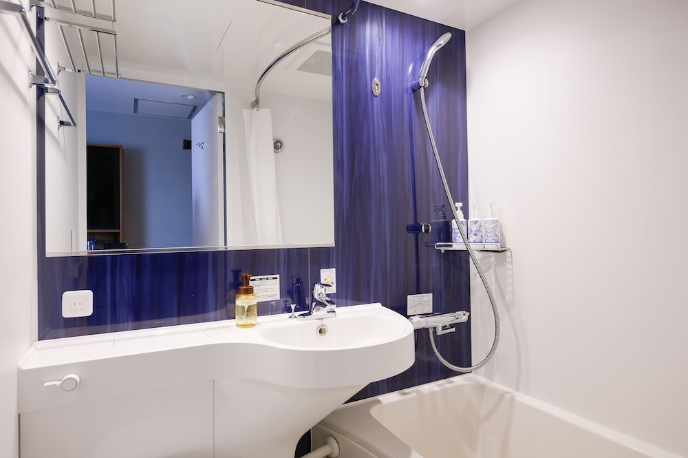 スタンダード ダブルルーム 客室5 | OTHER SPACE Asakusa