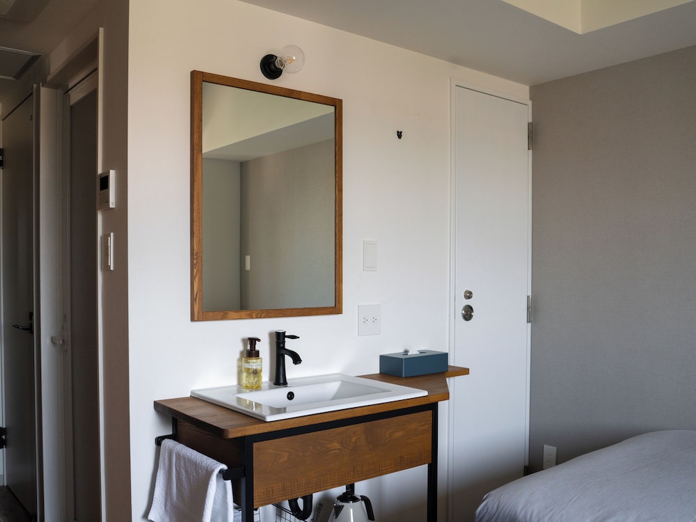 デラックス ダブルルーム 客室5 | OTHER SPACE Asakusa