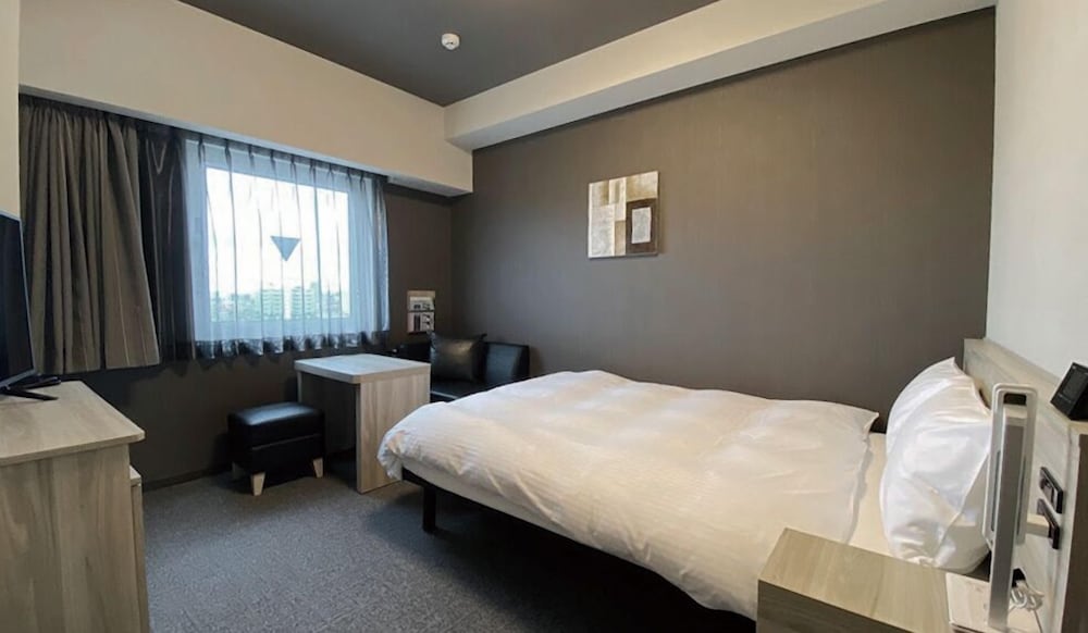 スタンダードセミダブルルーム 喫煙可 加熱式タバコのみ | ホテルルートイン大阪和泉府中
