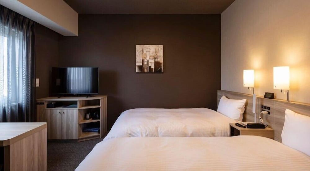 スタンダード ツインルーム 喫煙可 加熱式タバコのみ | ホテルルートイン大阪和泉府中