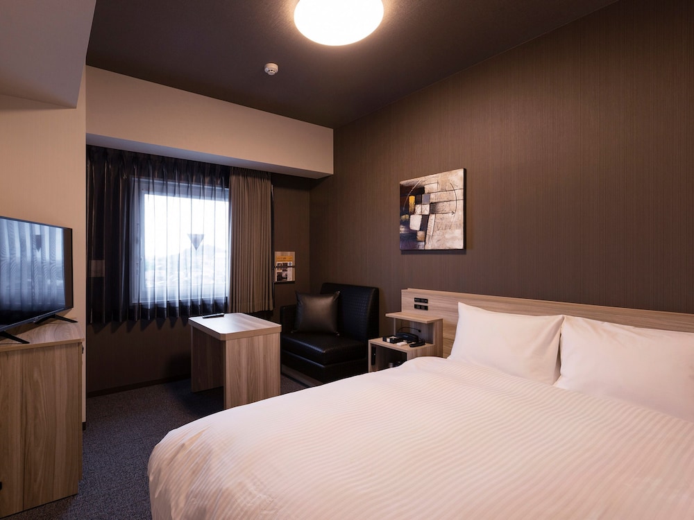 スタンダードセミダブルルーム 禁煙 | ホテルルートイン大阪和泉府中