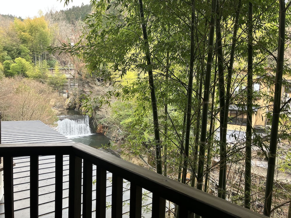 灯小路和洋室 (14畳+TW) 禁煙 部屋からの景観0 | 湯峡の響き 優彩