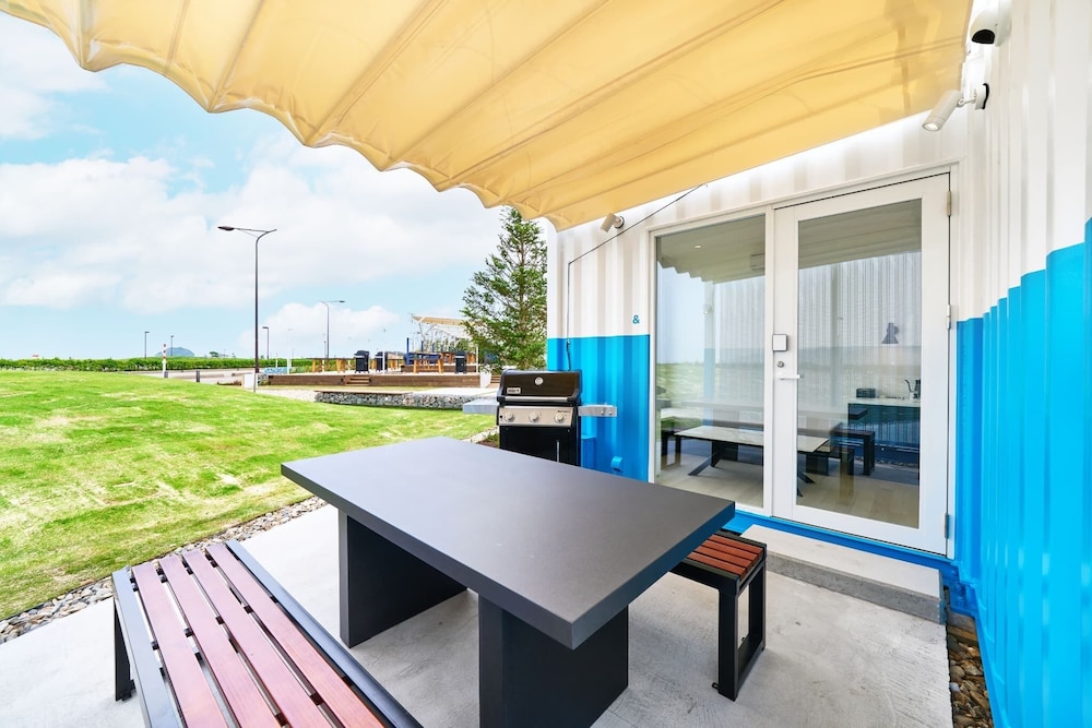 スタンダード ルーム 客室2 | WHARF&CO.