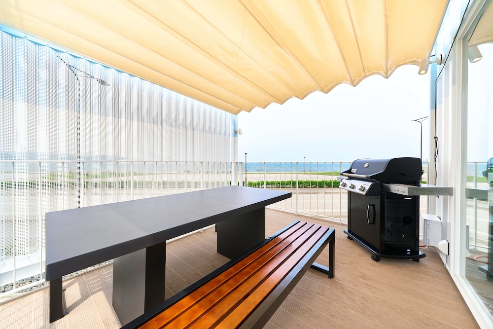 スタンダード ルーム オーシャンビュー 客室6 | WHARF&CO.