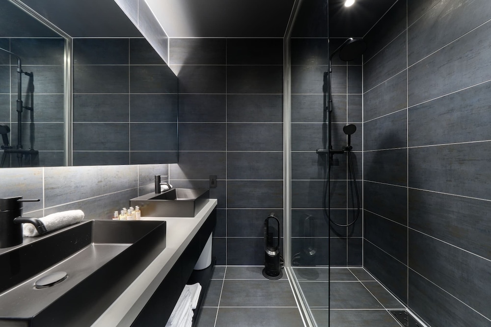 スイート オーシャンビュー 客室4 | WHARF&CO.