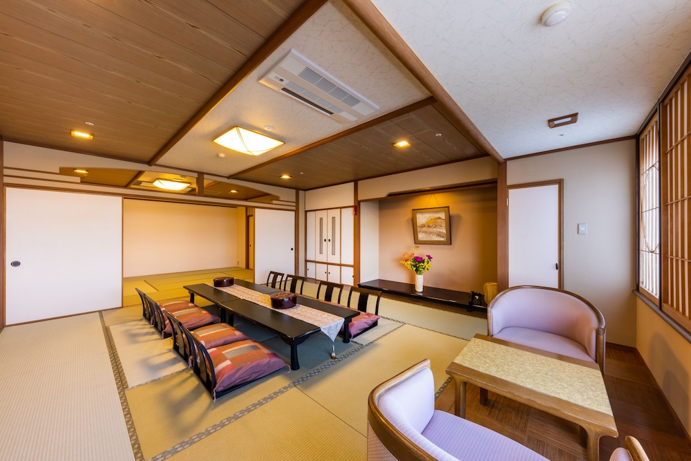 次の間和室 禁煙 客室1 | 銚子グランドホテル