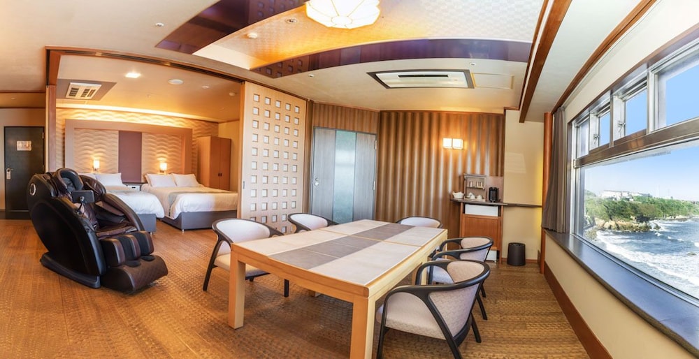 特別室 (紗月) さげつ 禁煙 リビング エリア0 | 銚子グランドホテル