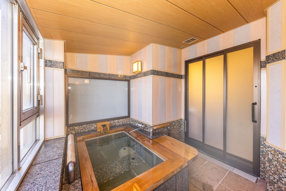 特別室 (瑠璃) るり 禁煙 バスルーム1 | 銚子グランドホテル