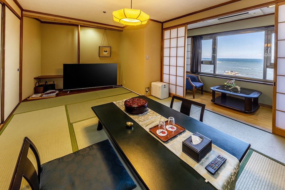 スタンダード ルーム 禁煙 オーシャンビュー (Japanese-Western Style 5.5) 客室2 | 銚子グランドホテル