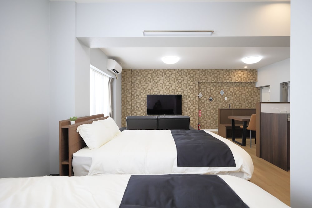 ツインルーム301 客室1 | Crice hotel 石垣島