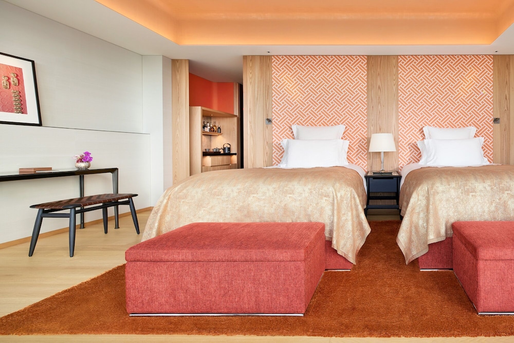 プレミアム ルーム ダブルベッド 2 台 ガーデンビュー 客室2 | ブルガリ ホテル 東京