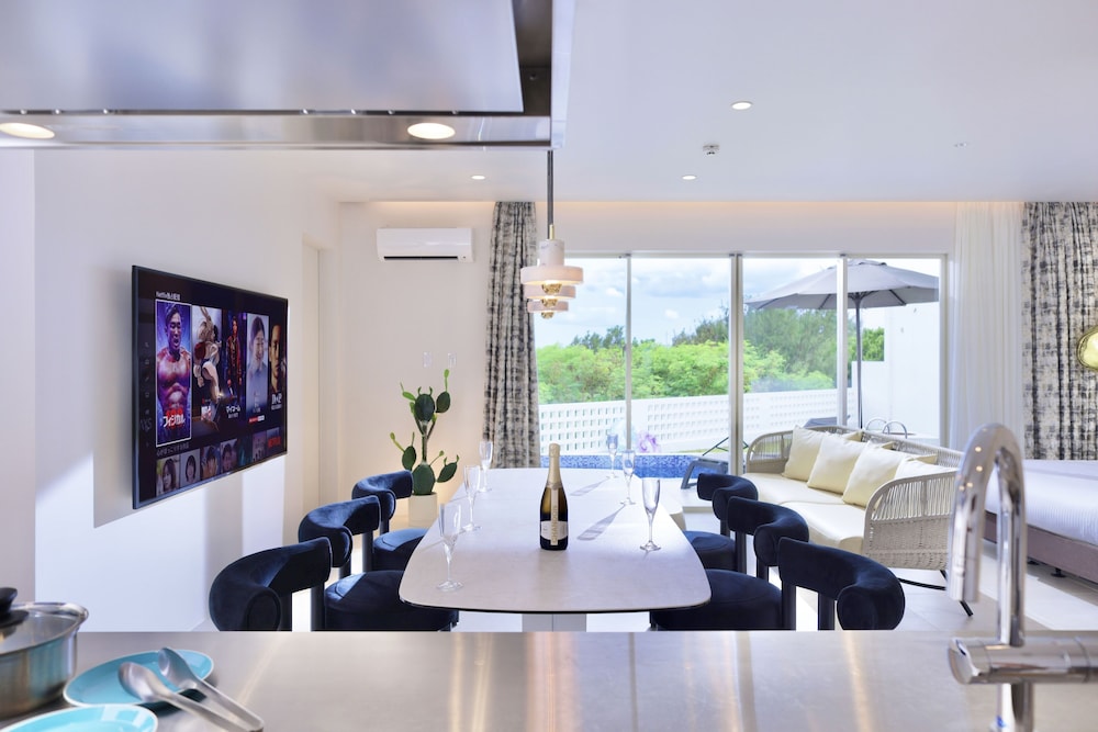 コンフォート ヴィラ A | クリスタルヴィラベイサイド