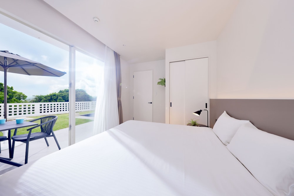 エグゼクティブ ヴィラ　D 客室1 | クリスタルヴィラベイサイド