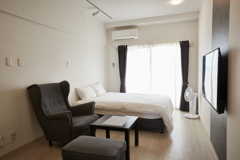 スタンダード ダブルルーム 客室1 | New Normal Hotel in NAGO