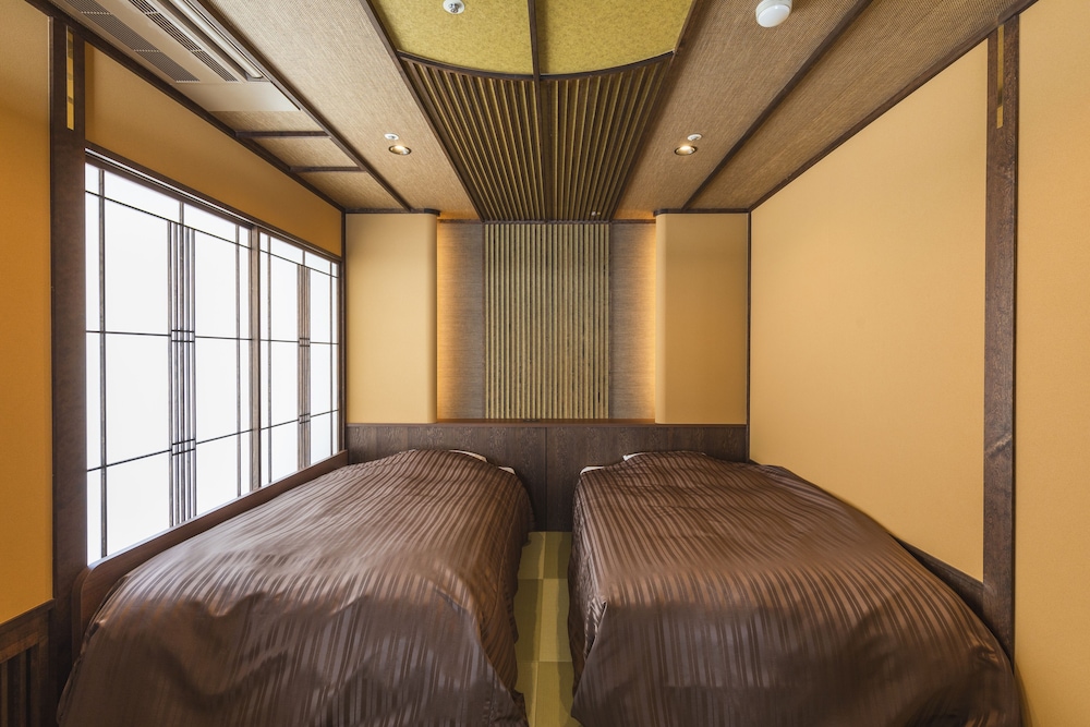 ラグジュアリースイート 半露天風呂付 – 鶴寛 禁煙 客室2 | 蔦温泉旅館