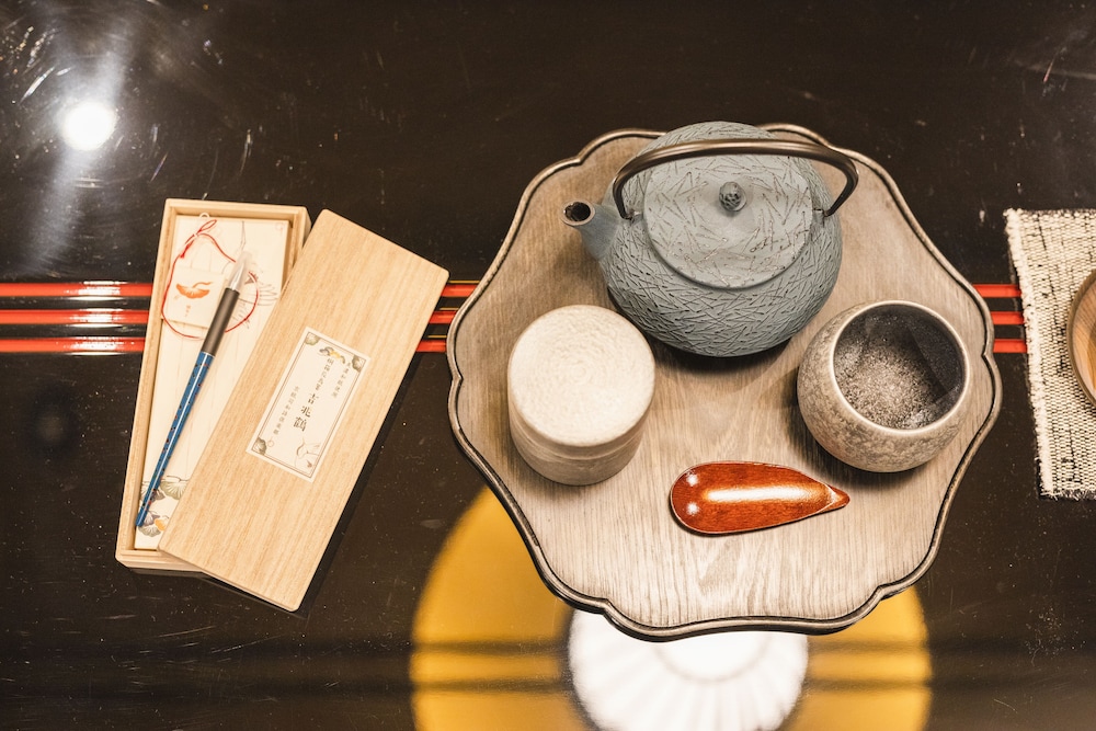 離れ 半露天風呂、ウエルネスルーム付 – 薬鶴 禁煙 客室の設備とサービス0 | 蔦温泉旅館