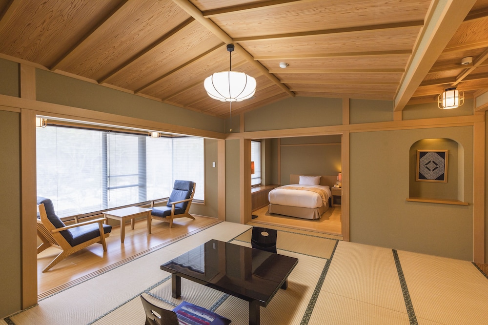 プレミアム和洋室スイート しゃくなげ 禁煙 | 蔦温泉旅館