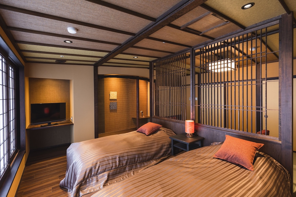 スーペリア和モダンツイン 3階 禁煙 客室2 | 蔦温泉旅館