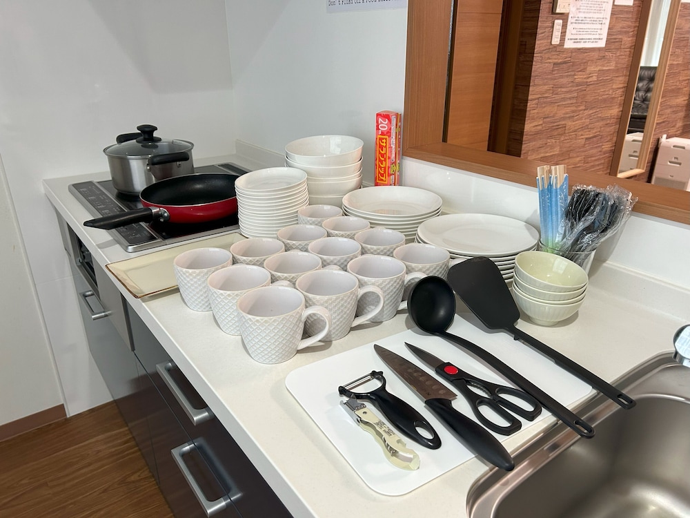 デラックス アパートメント 専用キッチン1 | 華門 INN OSAKA