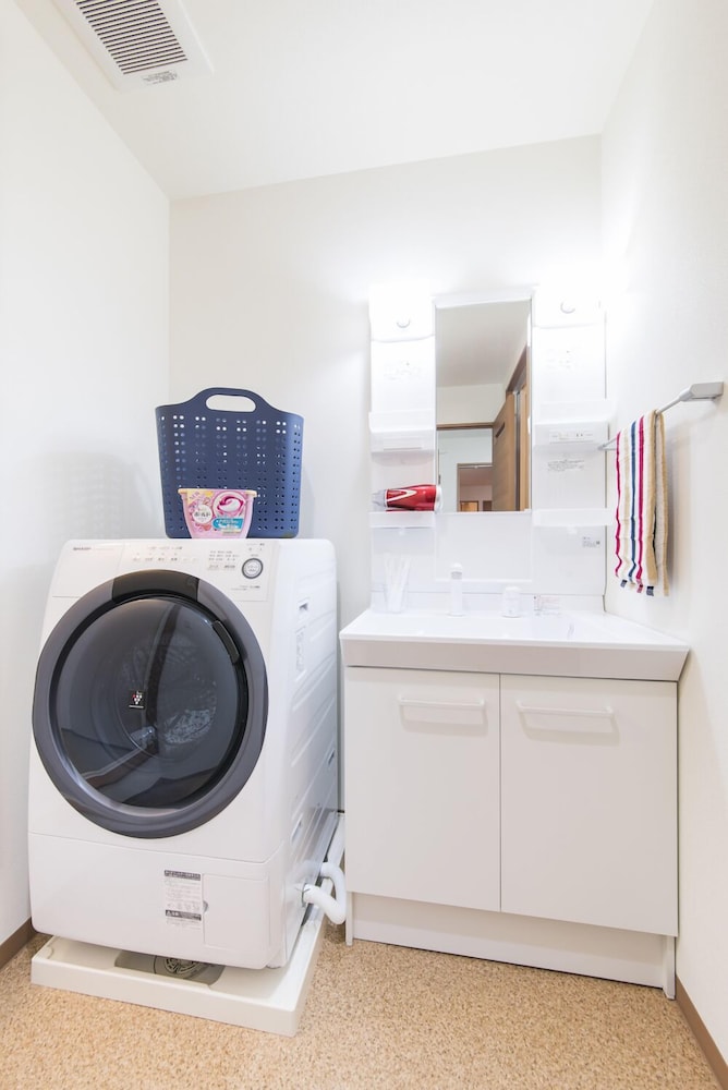 デラックス アパートメント バスルーム2 | 華門 INN OSAKA