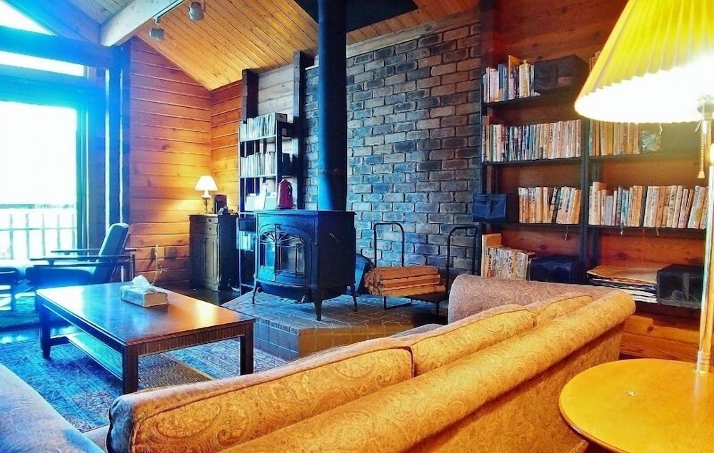 ラグジュアリー キャビン 3 ベッドルーム マウンテンビュー | リネスト