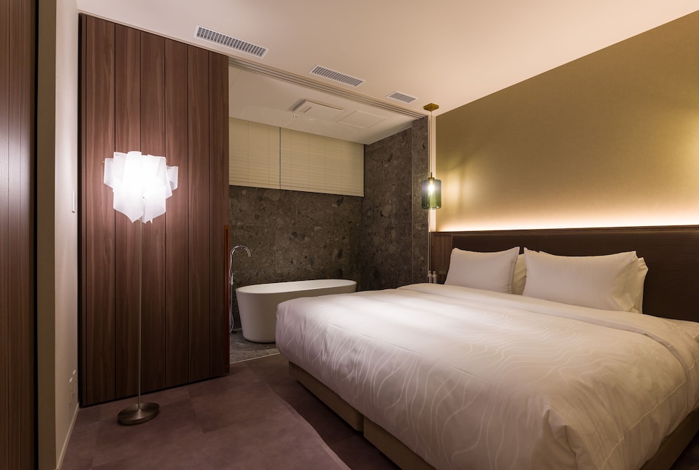 ロイヤル ダブルルーム 客室0 | THE skM TOKYO HOTEL&DINING