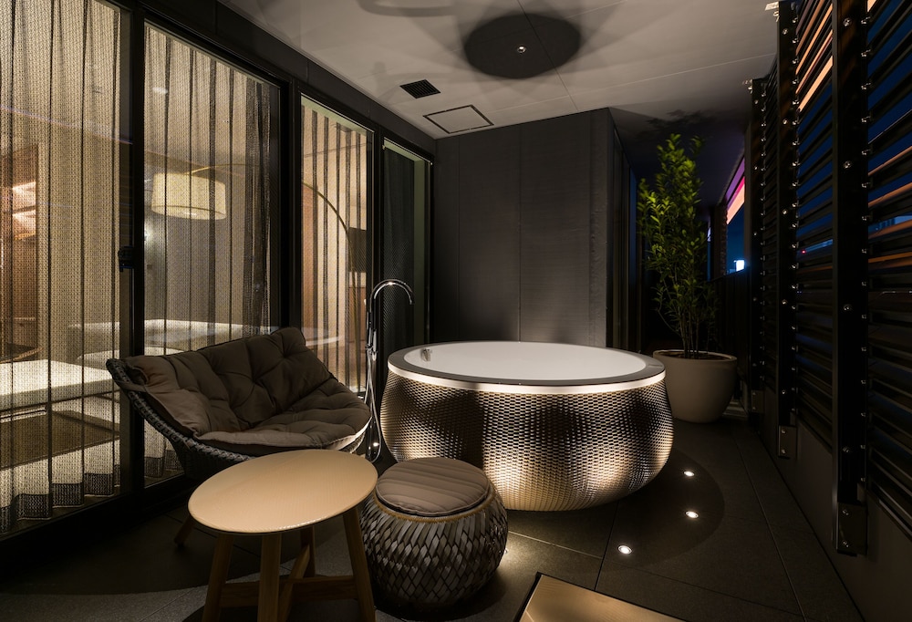 ロイヤル ダブルルーム | THE skM TOKYO HOTEL&DINING