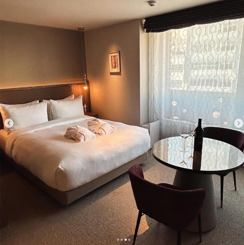 デラックス ダブルルーム 客室3 | THE skM TOKYO HOTEL&DINING