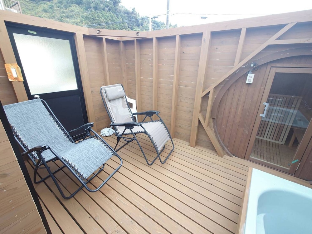 スーペリア キャビン バスルーム3 | 海の居住者 SEA-DWELLER