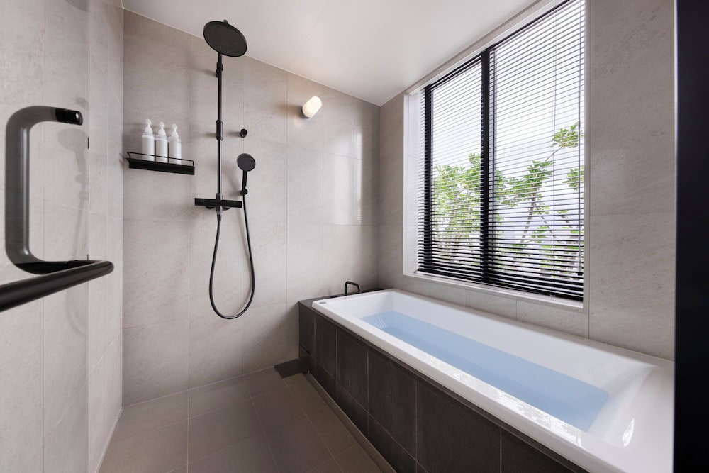 ペントハウススイート（最上階貸切／プライベートテラス） バスルーム1 | Southwest Grand Hotel