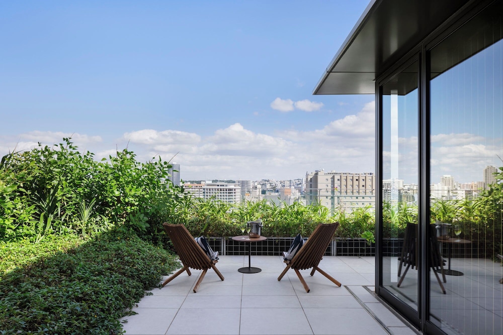 ペントハウススイート（最上階貸切／プライベートテラス） バルコニーからの眺望0 | Southwest Grand Hotel