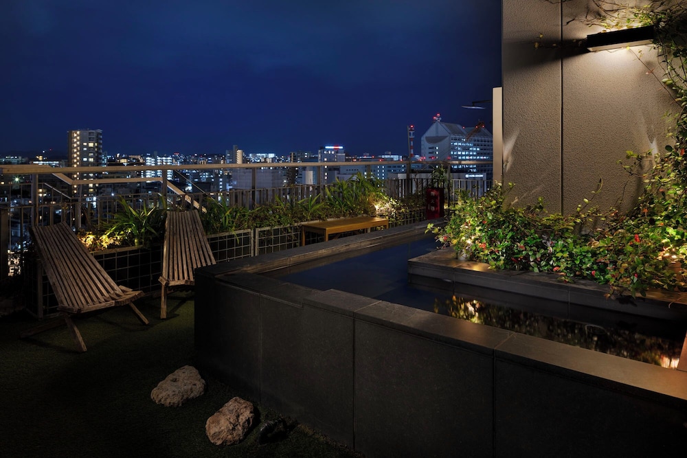 ペントハウススイート（最上階貸切／プライベートテラス） 客室5 | Southwest Grand Hotel