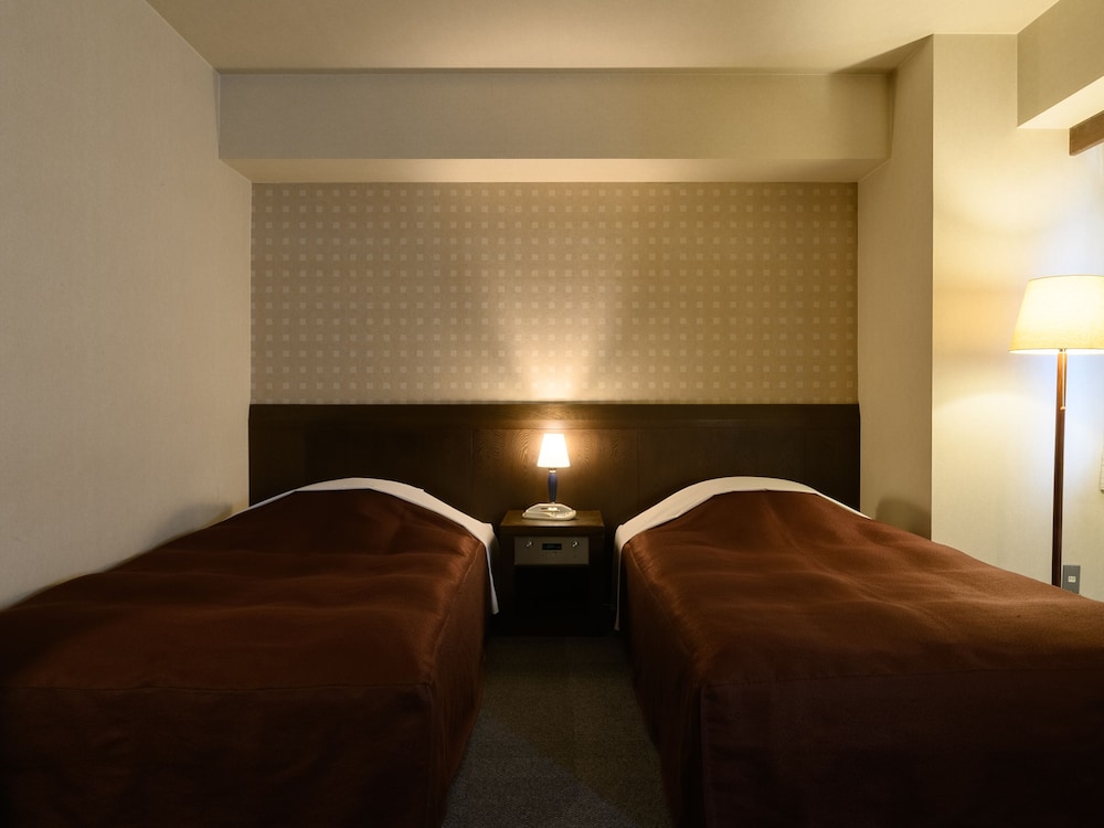 スタンダード ツインルーム 禁煙 客室2 | サバエ シティーホテル