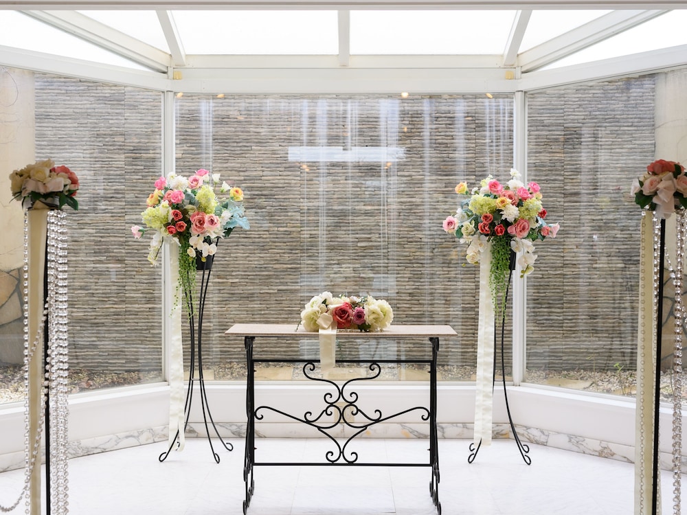 チャペル1 | サバエ シティーホテル