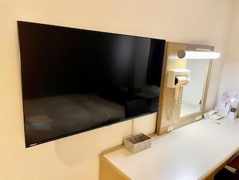 スタンダード ダブルルーム ダブルベッド 1 台 禁煙 客室6 | ホテルヤッサ