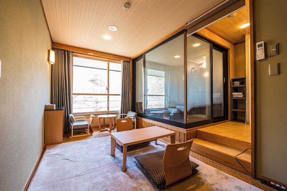 ファミリー 禁煙 [個室露天風呂] 客室5 | 日光ガーデンホテル