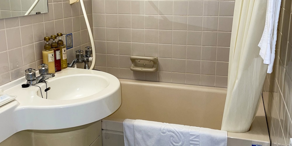 スタンダード ダブルルーム 喫煙可 バスルーム0 | 市原マリンホテル