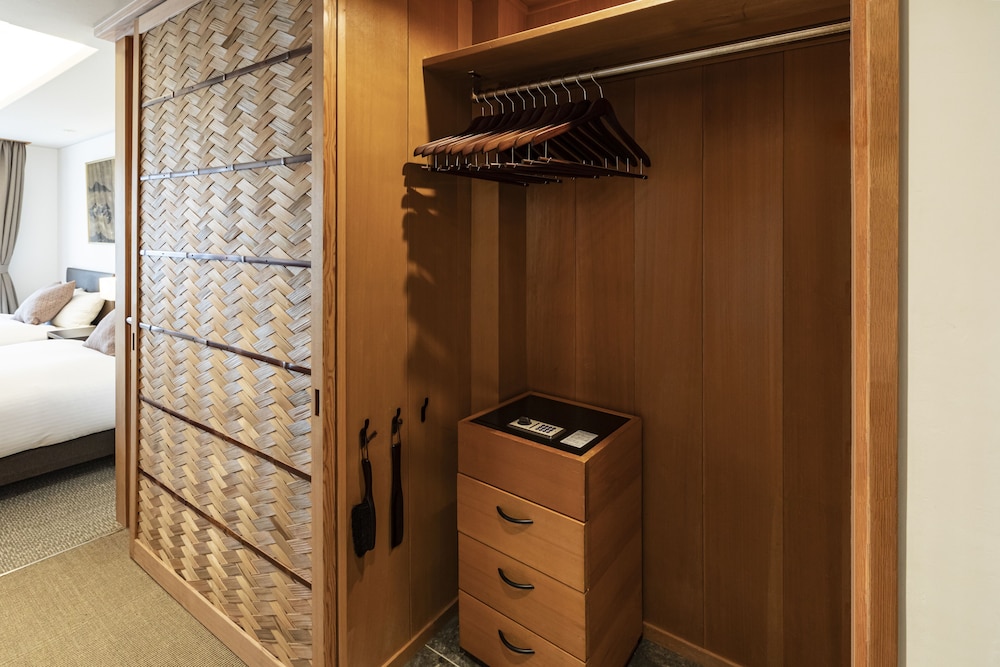 プレミアム ツインルーム 客室の設備とサービス1 | 鈴 祇園花とうろ