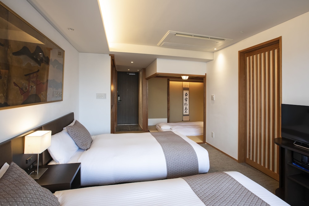 プレミアム ツインルーム 客室3 | 鈴 祇園花とうろ