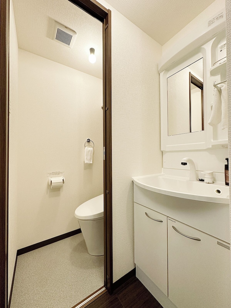 エリート スタジオ ダブルベッド 1 台ソファーベッド付き バスルーム0 | NAGOMI