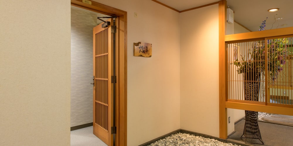 トラディショナル 4 人部屋 客室3 | 修善寺温泉　ホテル滝亭