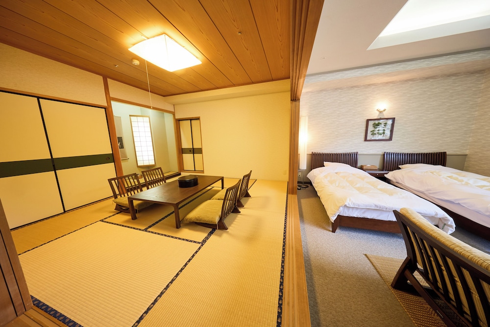 トラディショナル 4 人部屋 | 修善寺温泉　ホテル滝亭